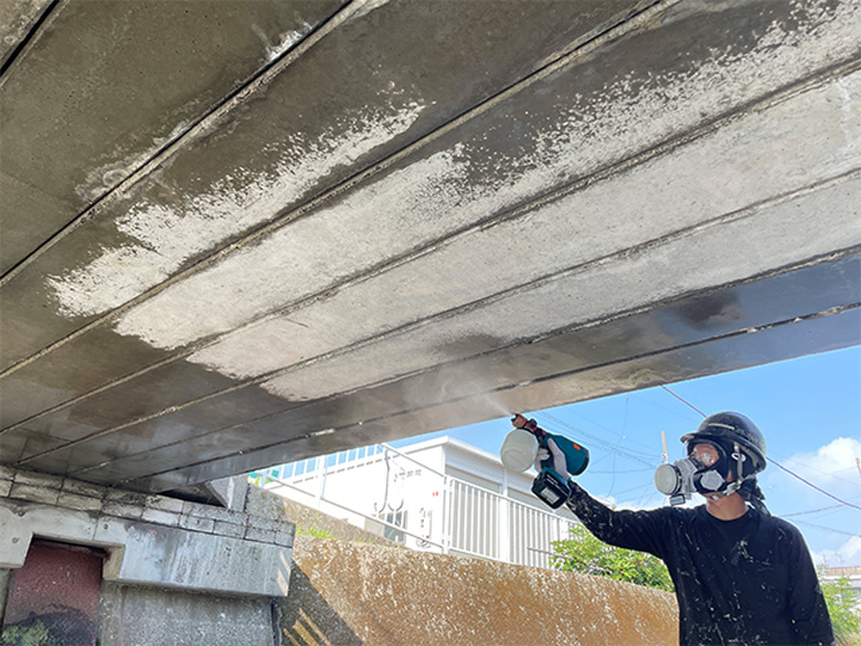 ポアセイバー(コンクリート表面含浸保護工法/細孔充填工法)