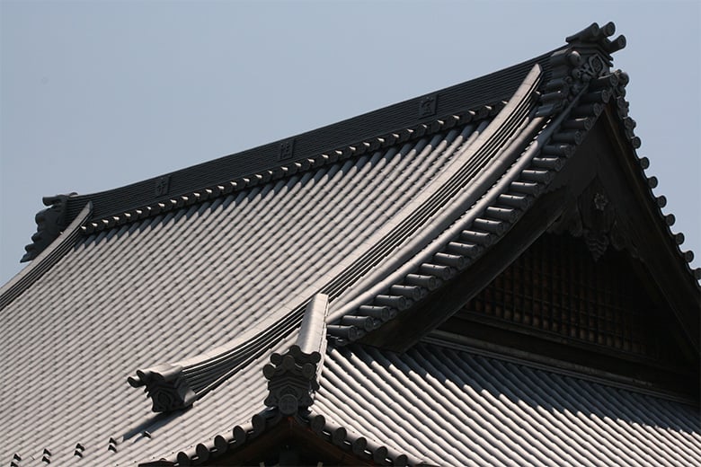 万葉(一体型本葺き瓦)