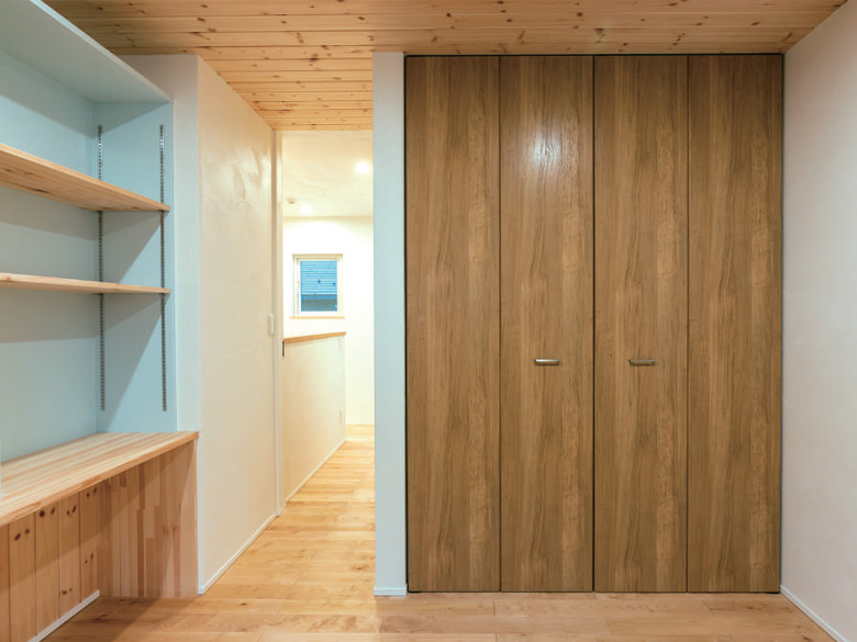 フルハイトクローゼット / 神谷コーポレーション湘南株式会社