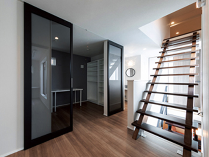 【マルコ MARCO】