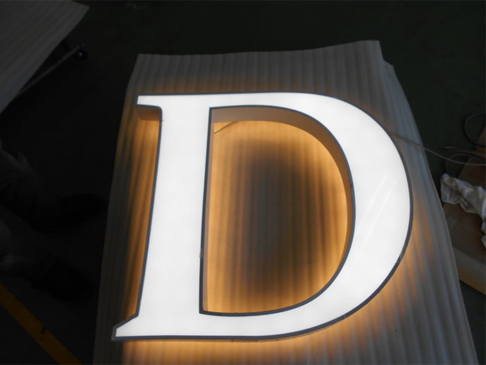 LABORI【フロントバックライト】/樹サイン株式会社