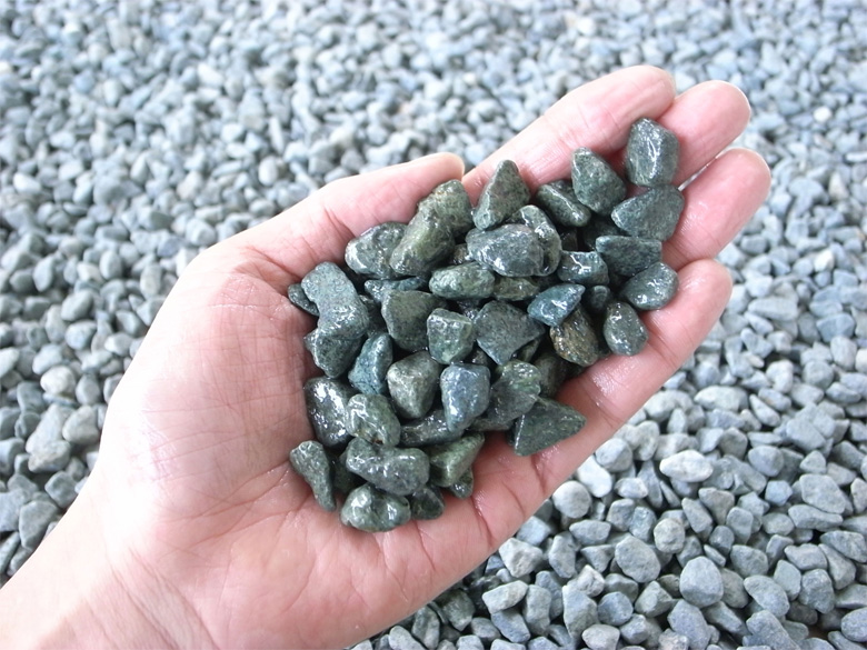 国産青玉砂利/株式会社ダイセイ