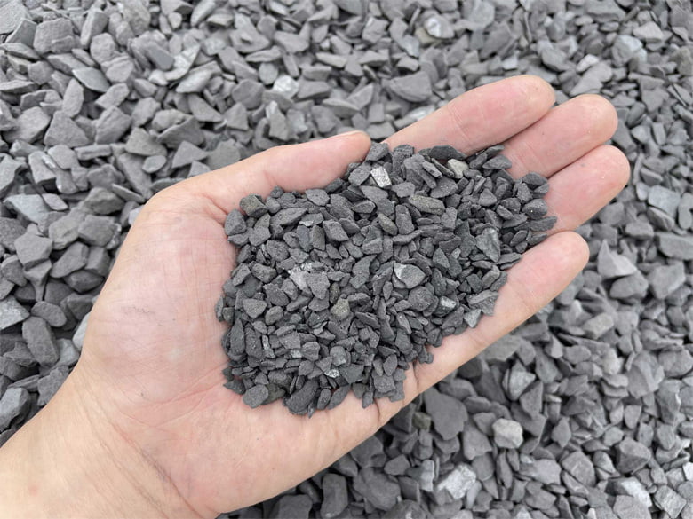 淡路いぶし瓦チップ/株式会社ダイセイ