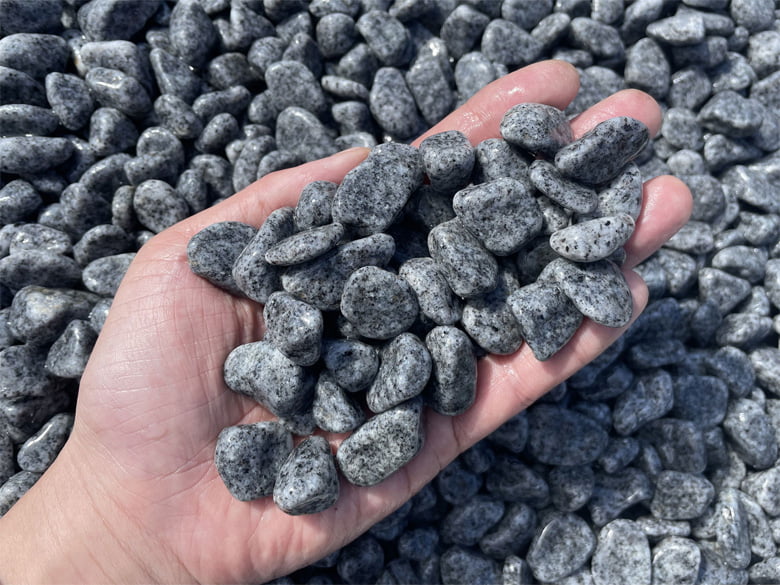 国産庵治(あじ)玉石