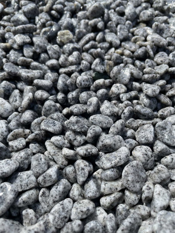 国産庵治(あじ)玉石