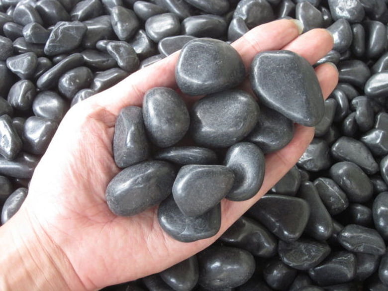 那智石(黒玉砂利)磨