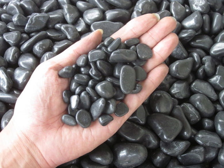 那智石(黒玉砂利)磨