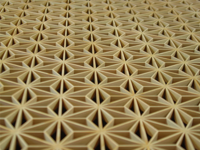 「縁起組子」 短納期で最大サイズ3,000mmの製作が可能