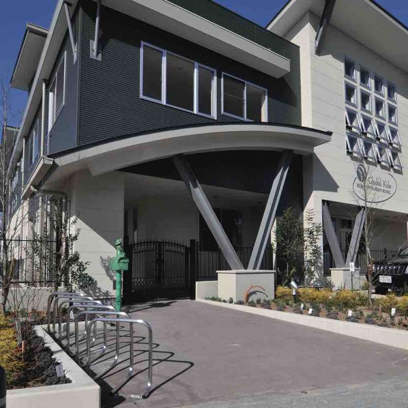 _景観配慮型サイクルスタンド「D-NA(ディーナ)」