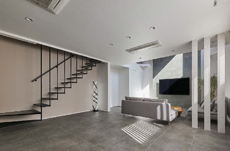 フリス/カツデン株式会社