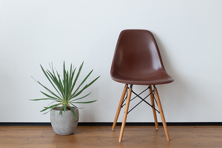 スチール製巾木「ハバテツ」