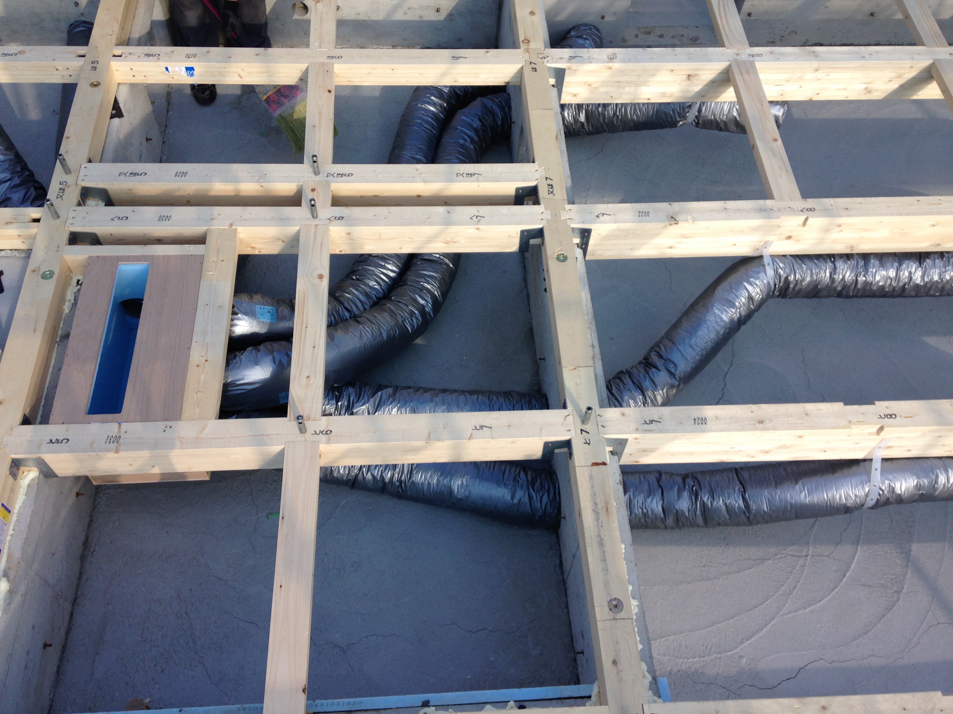 床下冷暖房システム Air Volley(エアボレー)