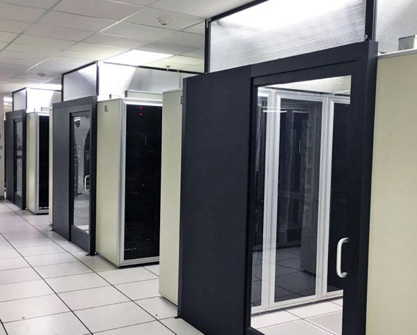 中空ポリカシート「Polvgal / ポリガル」データセンター事例