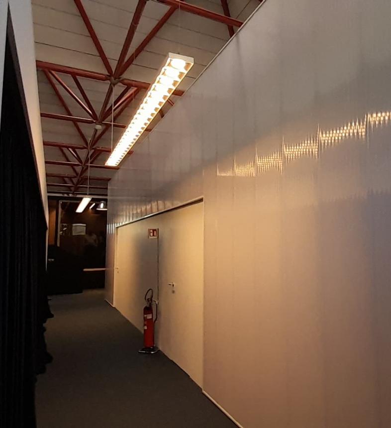 中空ポリカパネル「SEPLUX / セプラックス」パーテーション事例