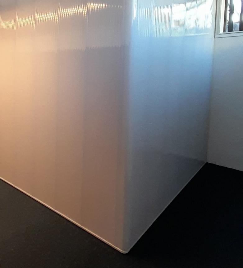 中空ポリカパネル「SEPLUX / セプラックス」パーテーション事例