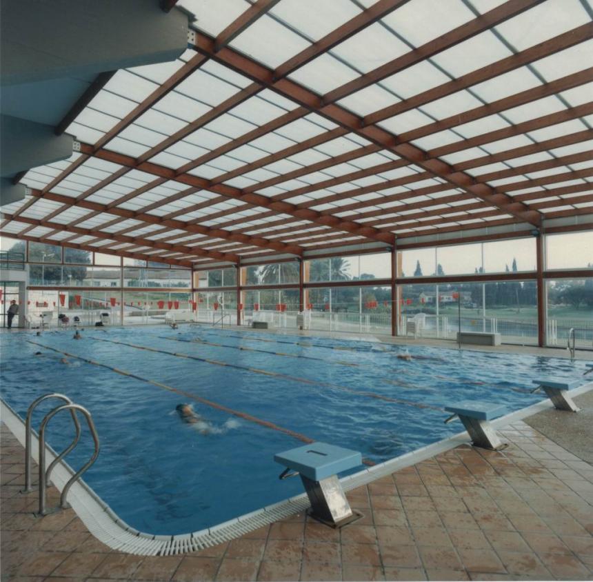 中空ポリカシート「Polvgal / ポリガル」天井・屋根事例