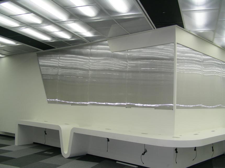 中空ポリカシート「Polvgal / ポリガル」オフィスパーテーション事例