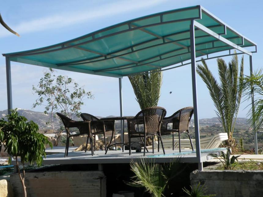 中空ポリカシート「Polvgal / ポリガル」カーポート/サンシェード事例