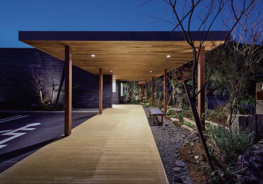 内外装用パネリング サーモバスウッド Brown