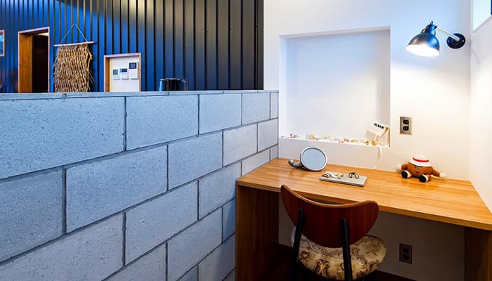 軽量コンクリートブロック風タイル 有限会社工房志楽