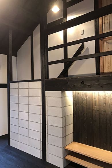 軽量コンクリートブロック風タイル/有限会社工房志楽