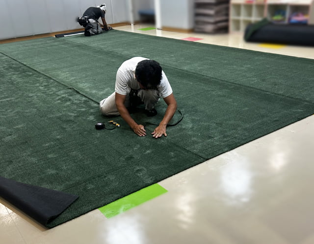 紙製人工芝「OJO⁺ / オージョ」|国際紙パルプ商事株式会社 / SHIFT ON