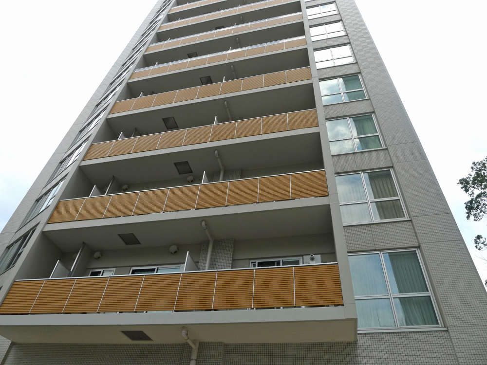 アルミ手すりWill Line「木目調格子」