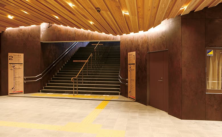 業界最薄3.5mm厚大判タイル/ラミナムジャパン株式会社