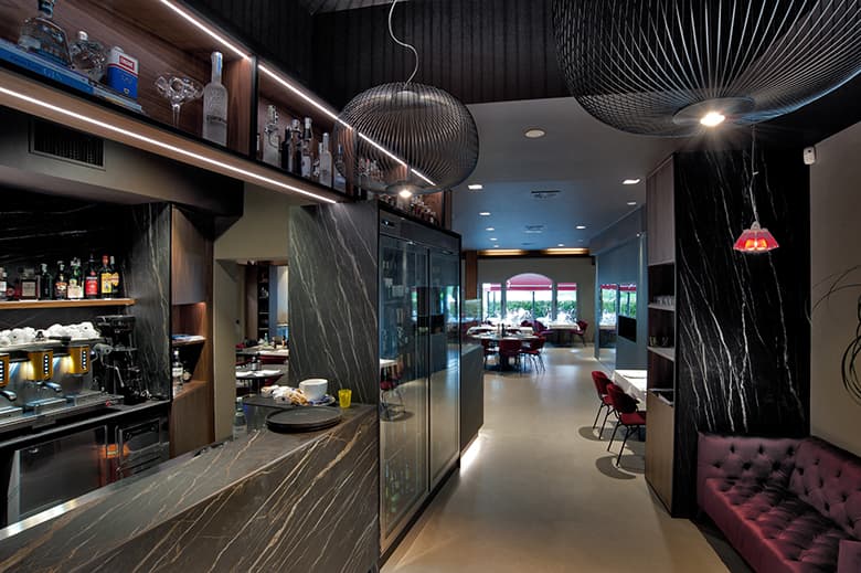 LAMINAM 大判磁器質セラミックタイル(I Naturaliシリーズ/黒系)/ラミナムジャパン株式会社