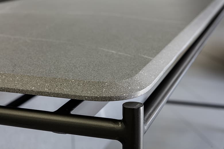 フルボディ大判セラミックタイル