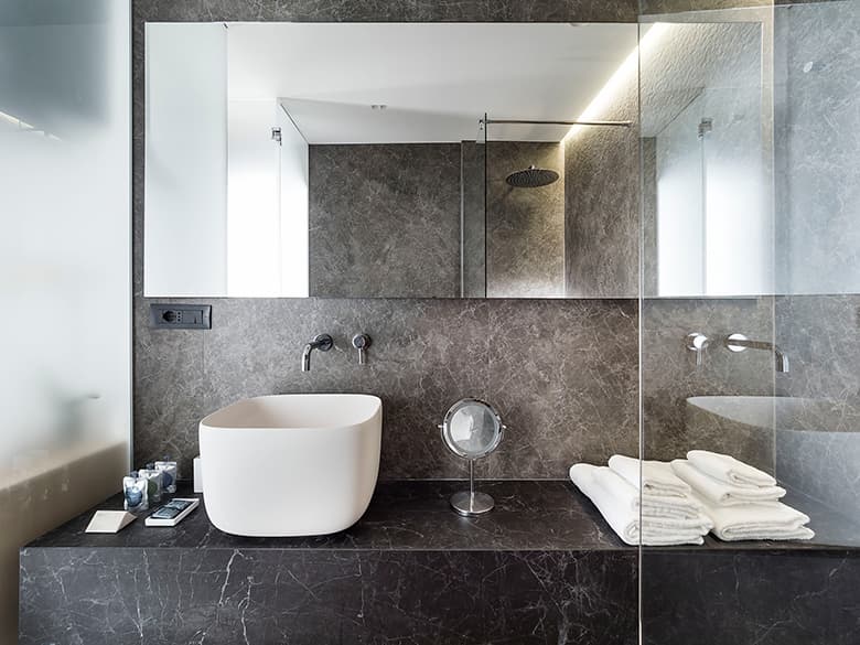 【ホテル施工事例】大判セラミックタイル