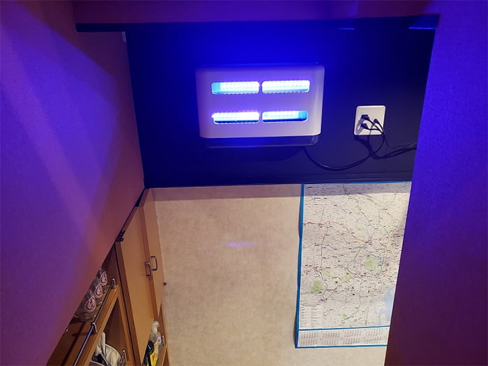 LED捕虫器 虫と～る/株式会社アクシア