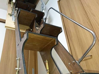 互い違い階段【折り畳み階段】