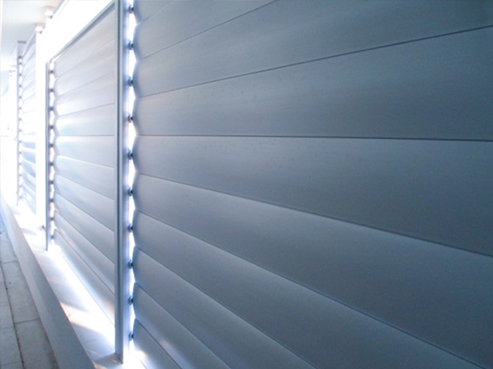 LouvreTec©(可動ルーバー・固定ルーバー)