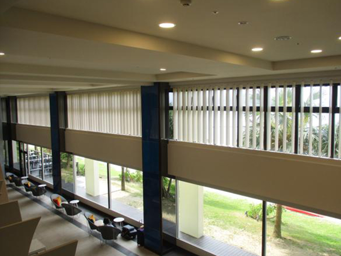 LouvreTec© 遮光ルーバーライン