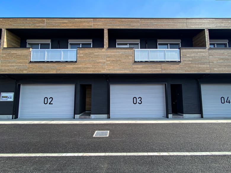 IXO SECRET BASE(イクシオ ガレージハウス シークレットベース) / 株式会社ATC