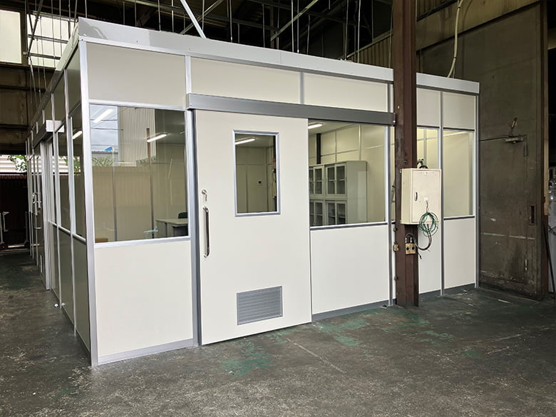 工場のワークステーション【パーティション工事】