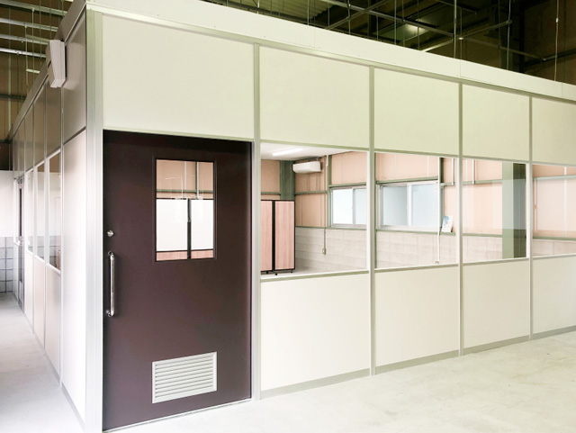 ワークステーション【ファクトリーブース～天井付アルミパーティション～】