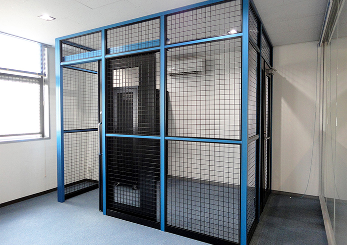 【材工承ります】メッシュパーティション【ファクトリーブース】