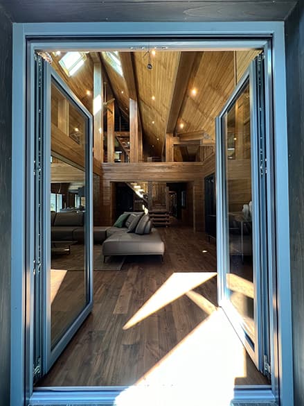 MADOBA<国産材でつくった木製窓>