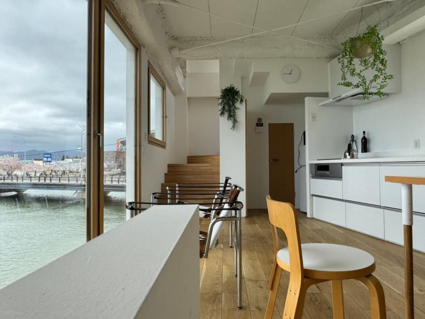 MADOBA<国産材でつくった木製窓> ドレーキップ窓/両開き