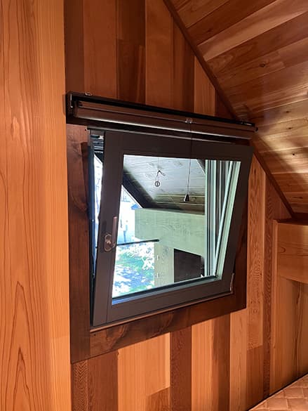 MADOBA<国産材でつくった木製窓> ドレーキップ窓/片開き