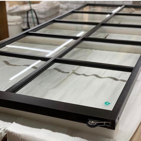 modena<オリジナル 内装 引き戸>