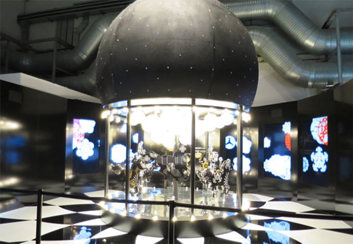 【光を透過するアクリルサイン】アイスメルトカット