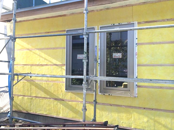 外壁の付加断熱工法専用32K高性能グラスウールボード【付加断ボード】