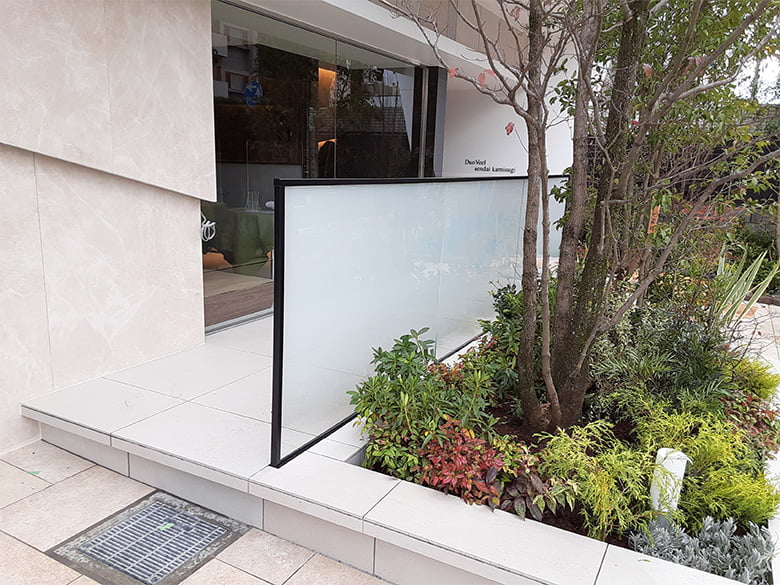 自立ガラス手摺