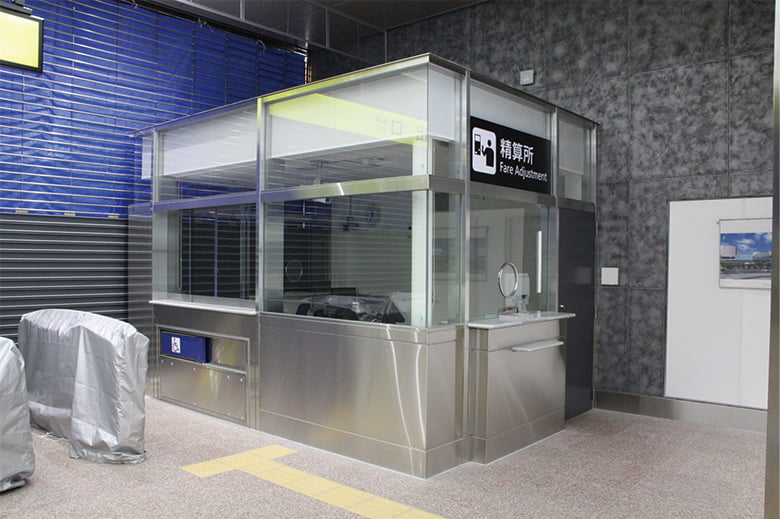 ステンレス建築金物