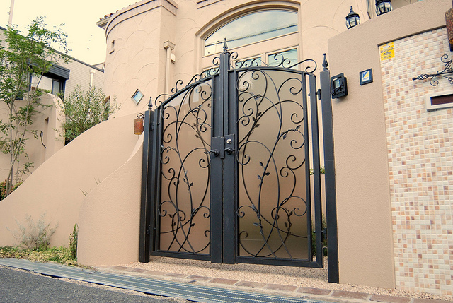 ロートアイアン・アルミ門扉