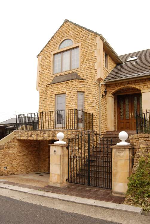 ロートアイアン・アルミ門扉