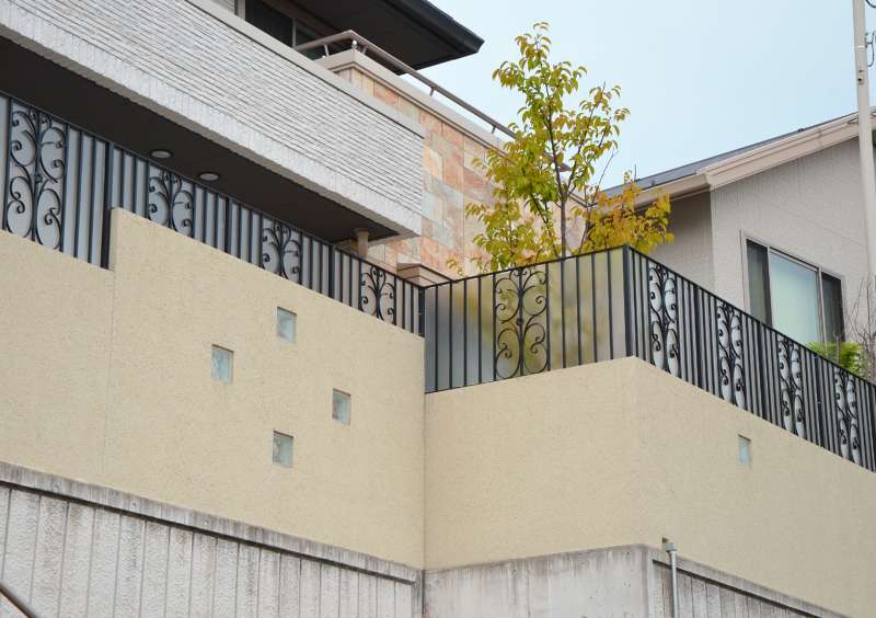 ロートアイアン・アルミフェンス